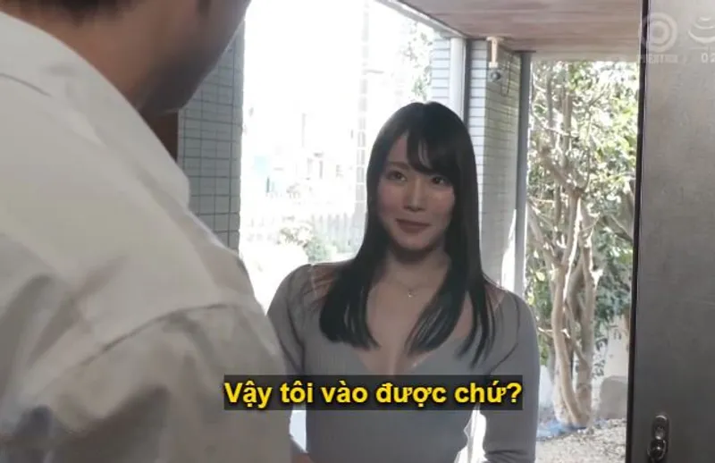 Người anh giàu có bị cô em hàng xóm xinh tươi, đã lập gia đình, mới dọn về dụ dỗ làm tình.